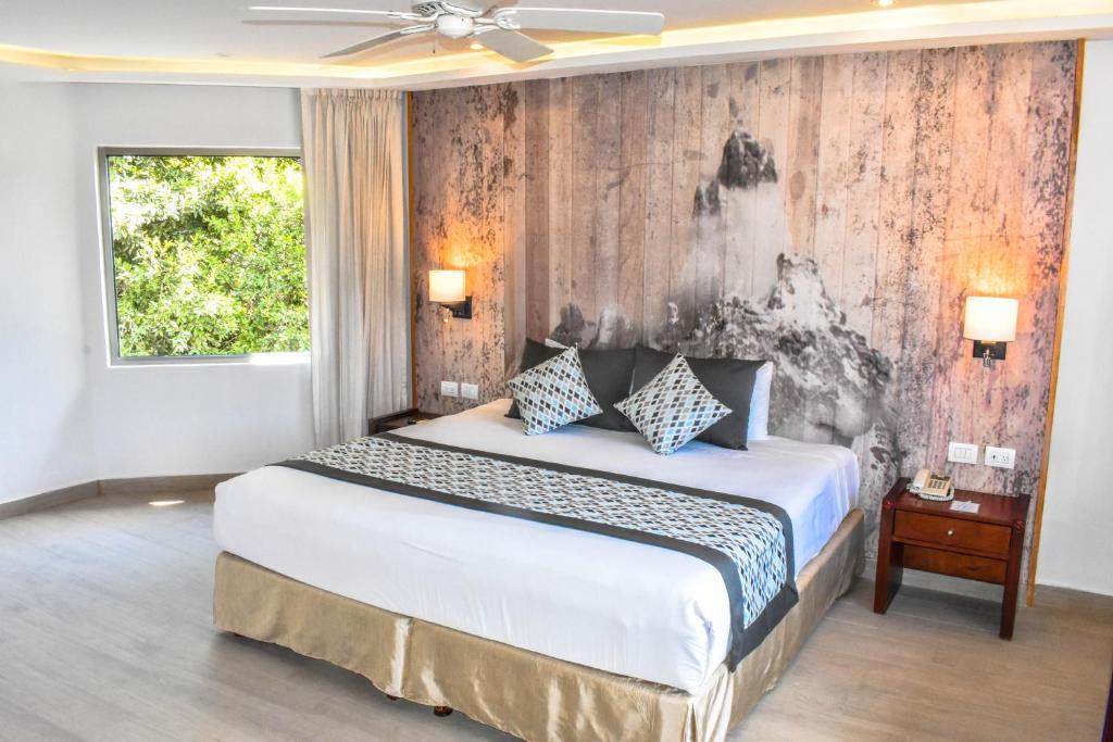 Sandos Caracol Nature Resort & Water Park All Inclusive photo 2