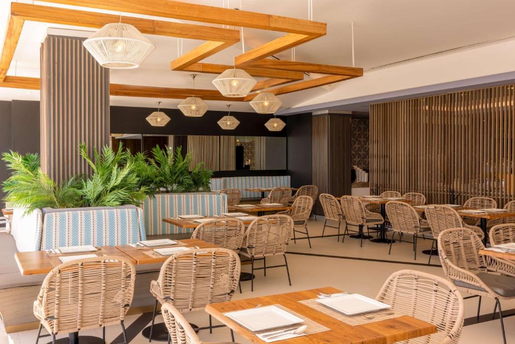 DoubleTree by Hilton Mazatlan photo 2