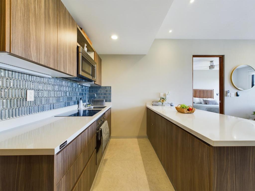 Spacious and centrally apartment a few streets from the beach By Yeah photo 3