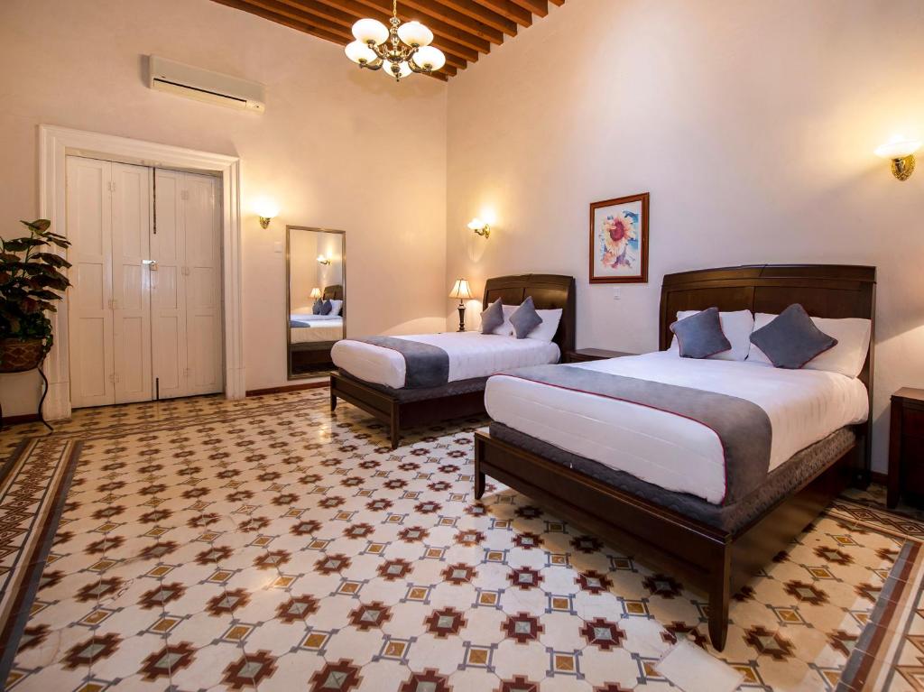 Hotel Senorial photo 2