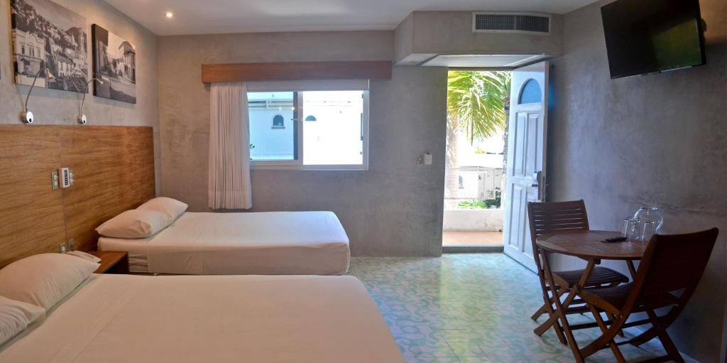 Hotel Rio Malecon photo 2