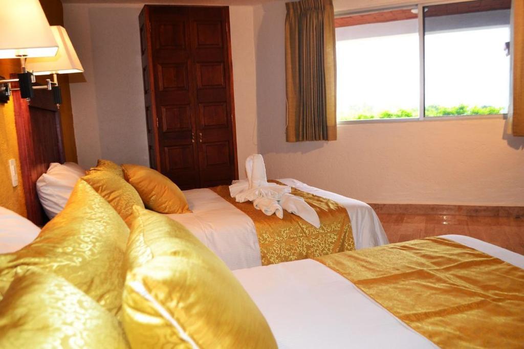 Hotel Rinconada de Cortes photo 2