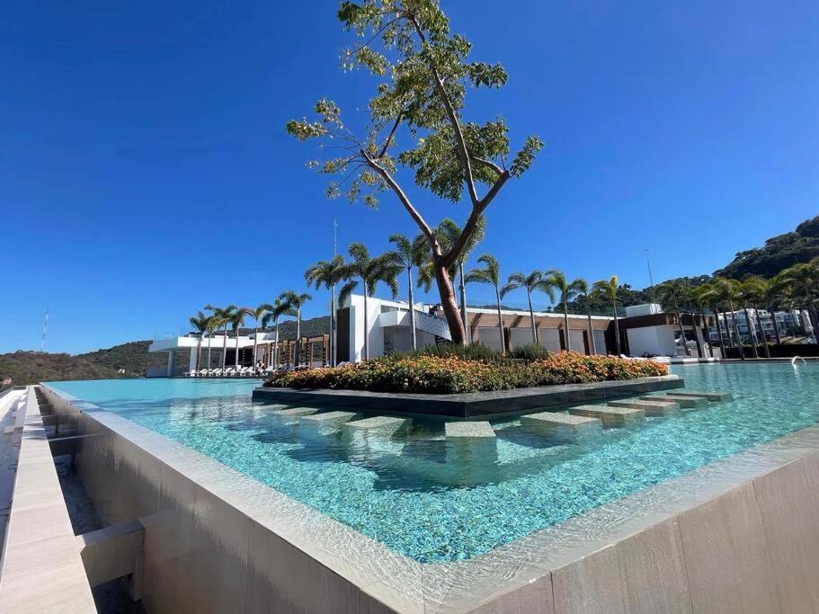 New! Luxury 2bd 2ba Romantic Zone Largest Pool in PV Sea View Balcony photo 3