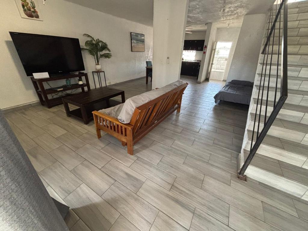 Shoreline Condo 5 Desert Oasis Free Wifi — photo 1