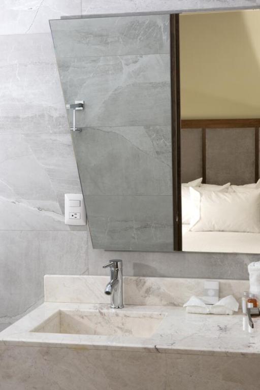 Suites Lerma 205 photo 3