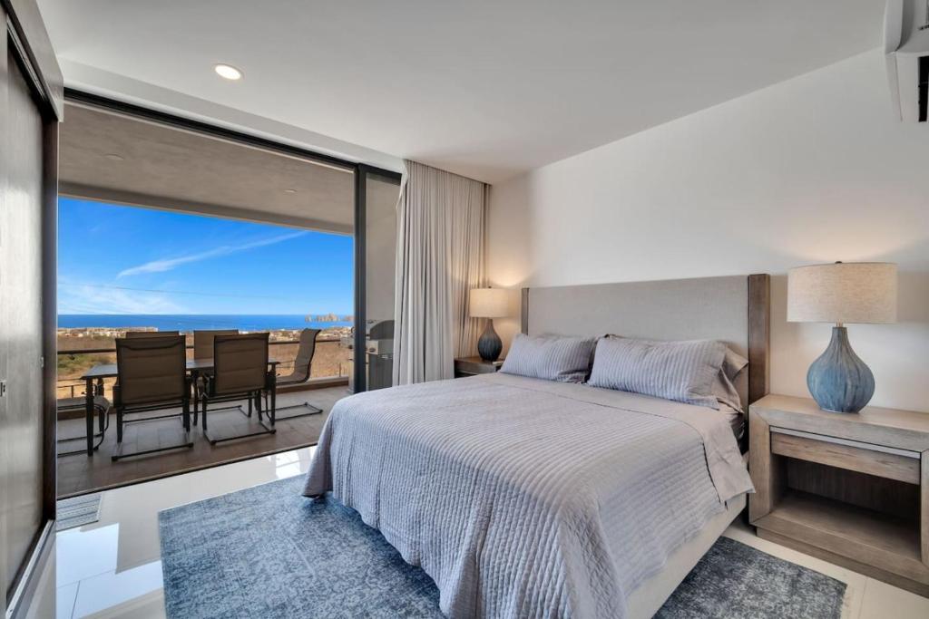 Stunning Views of Cabo San Lucas Bay 2BD-2BA photo 2