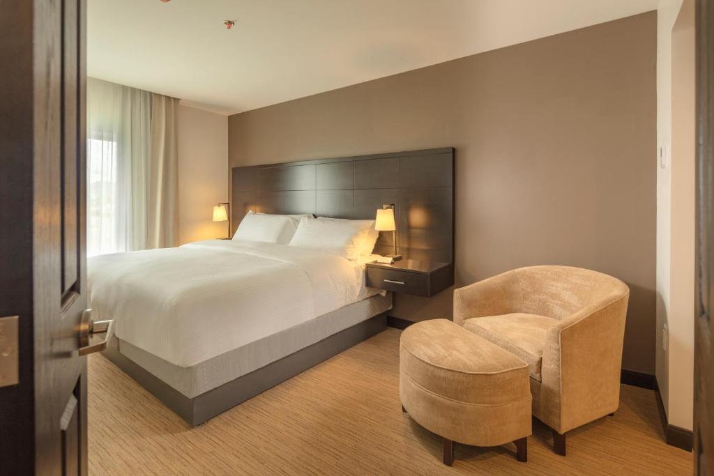 Staybridge Suites Silao by IHG photo 2