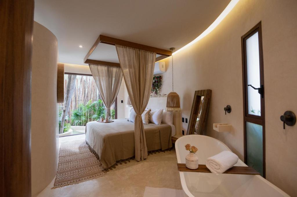 Taio Tulum photo 2