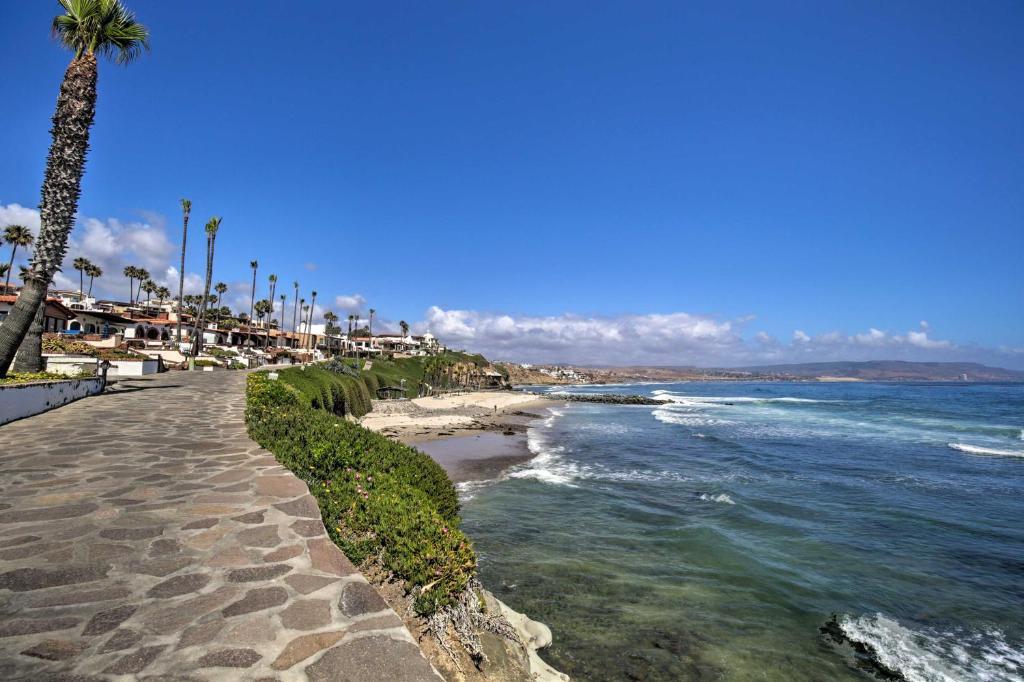 Rosarito Beach Home in Las Gaviotas with Ocean Views — photo 1