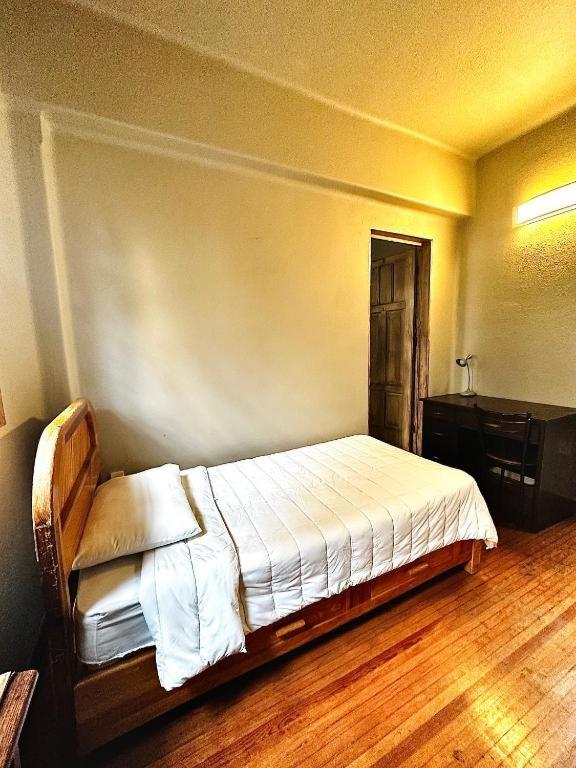FRONTERA 49 Roma Norte Hostal photo 3