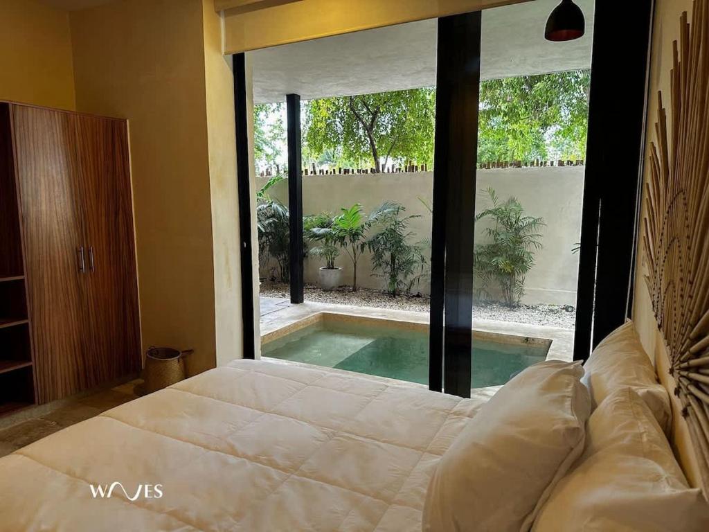 Spacious 2 BR Apartment with Private Pool Top Amenities photo 3