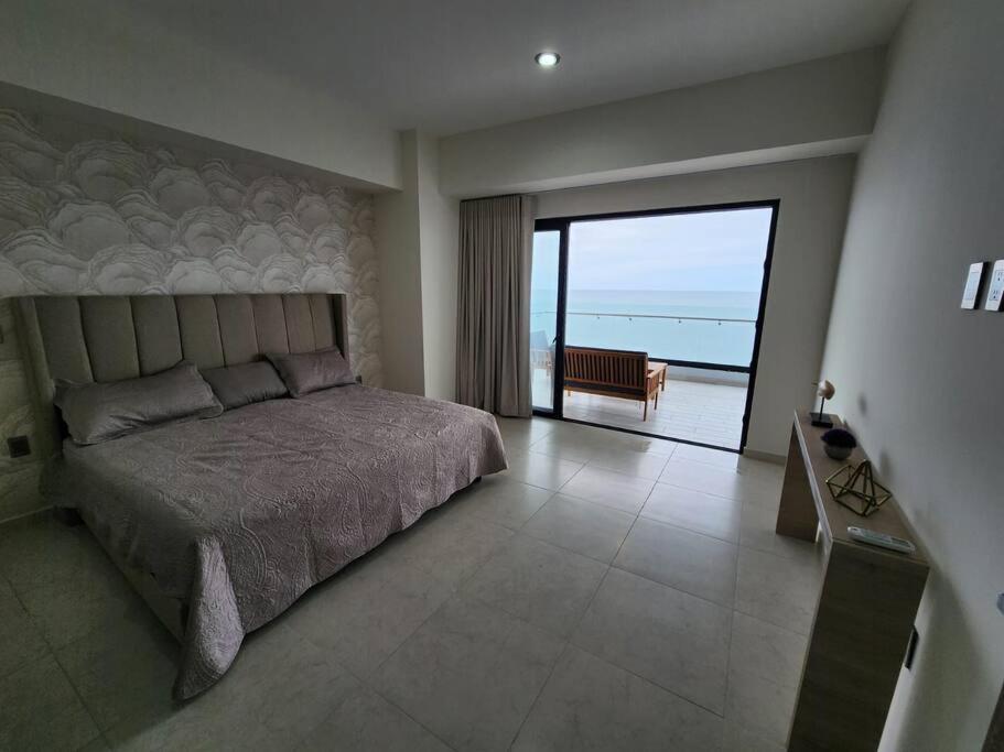 Nuevo Condominio Vista al Mar en el Malecon de Mazatlán en Nivel 11 photo 2
