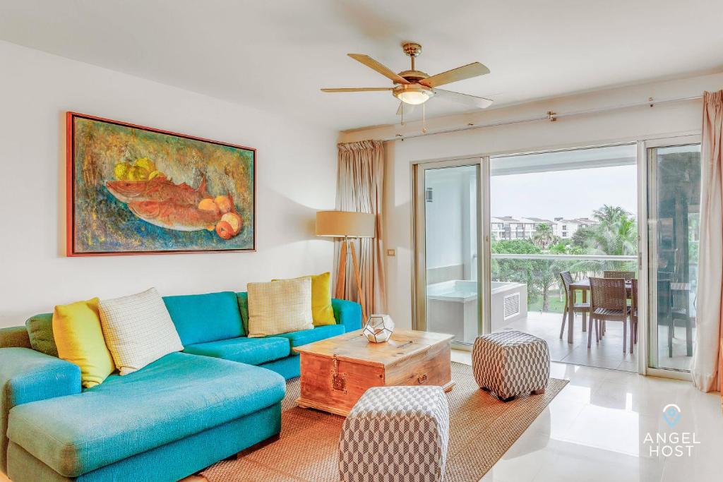 Zen Beachfront Condo photo 3