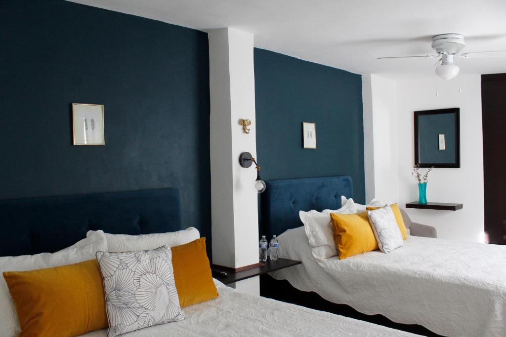Suites ciento 37 photo 3