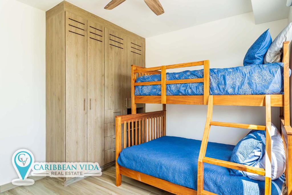 Stylish & bright contemporary 3BD I Pool! photo 2
