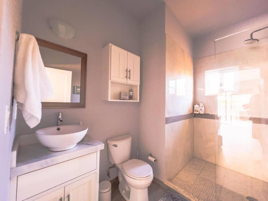 15A Beautiful Brand New 2BR 2BA Condominium Pool photo 3