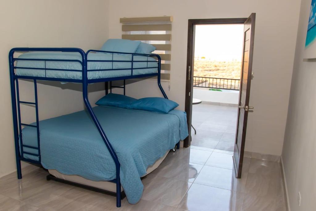 Rocky point beach house. photo 2
