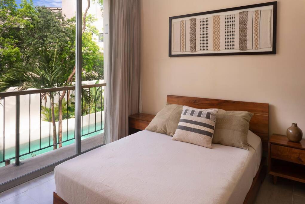 Modern Studio w Balcony & Pool La Veleta photo 2