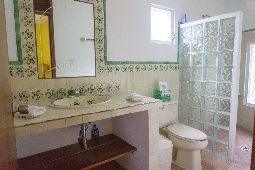 Sea Hawk Suites photo 3