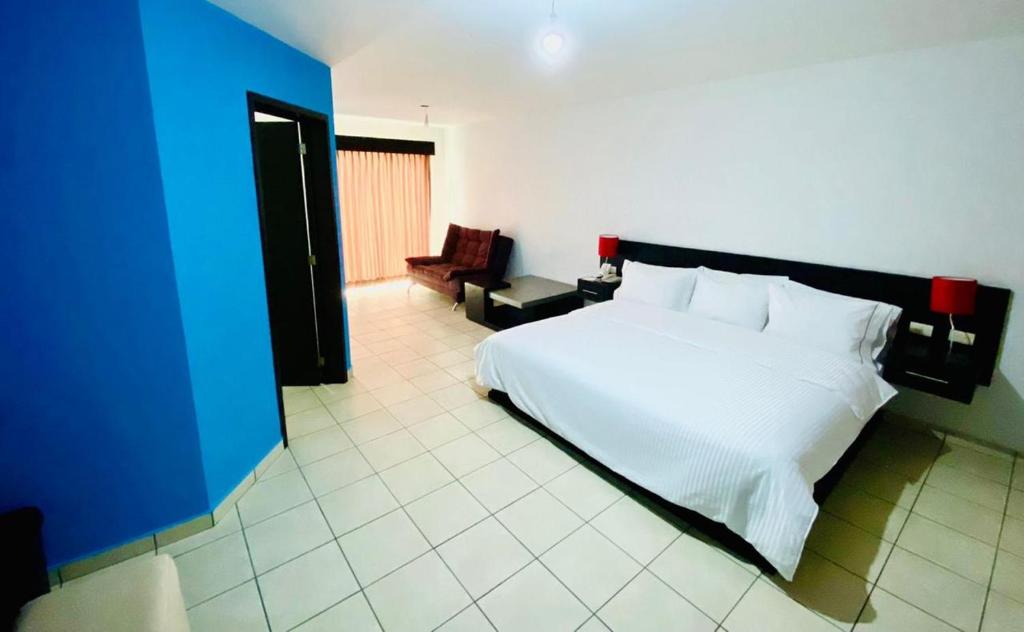 Hotel Suites del Real photo 2