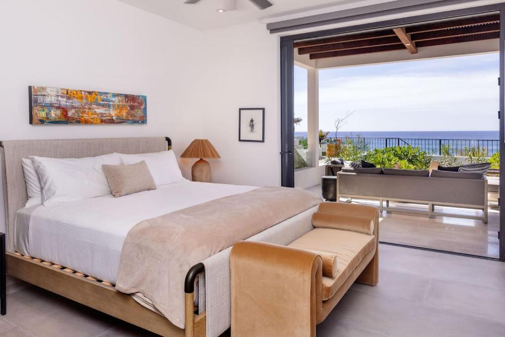 Boutique Ocean Escape with Relaxing Amenities photo 2