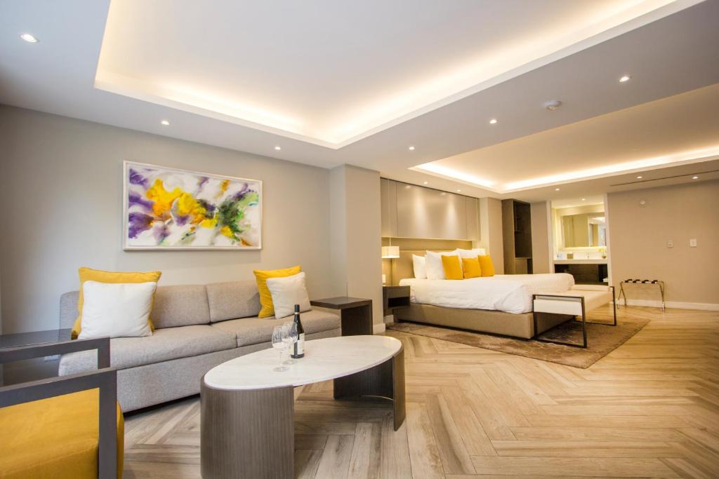 Isaaya Hotel Boutique by WTC photo 2