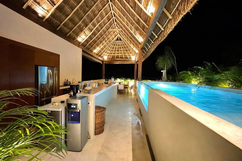 Villa 240m2 - 16 persons - 6 rooms - 2 swimming Pool - 3 Jacuzzis — photo 1