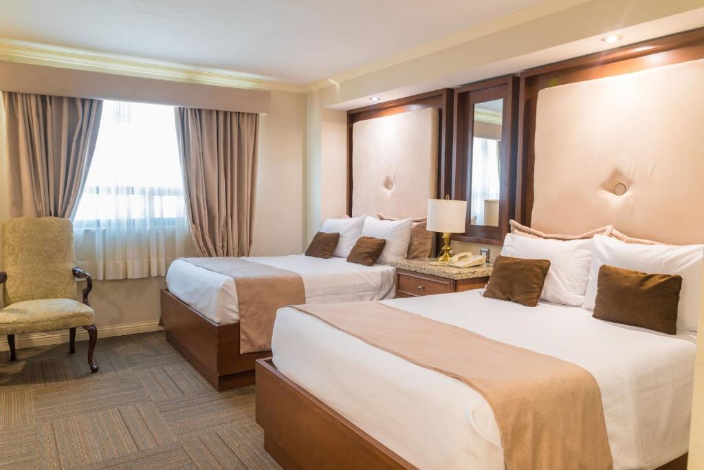 Rose Hotel photo 2