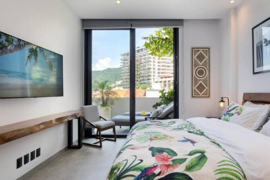1 bd in the heart of Romantic Zone photo 2