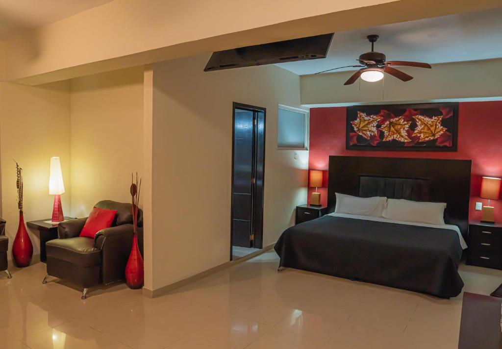 HOTEL ZAPOTLAN photo 2