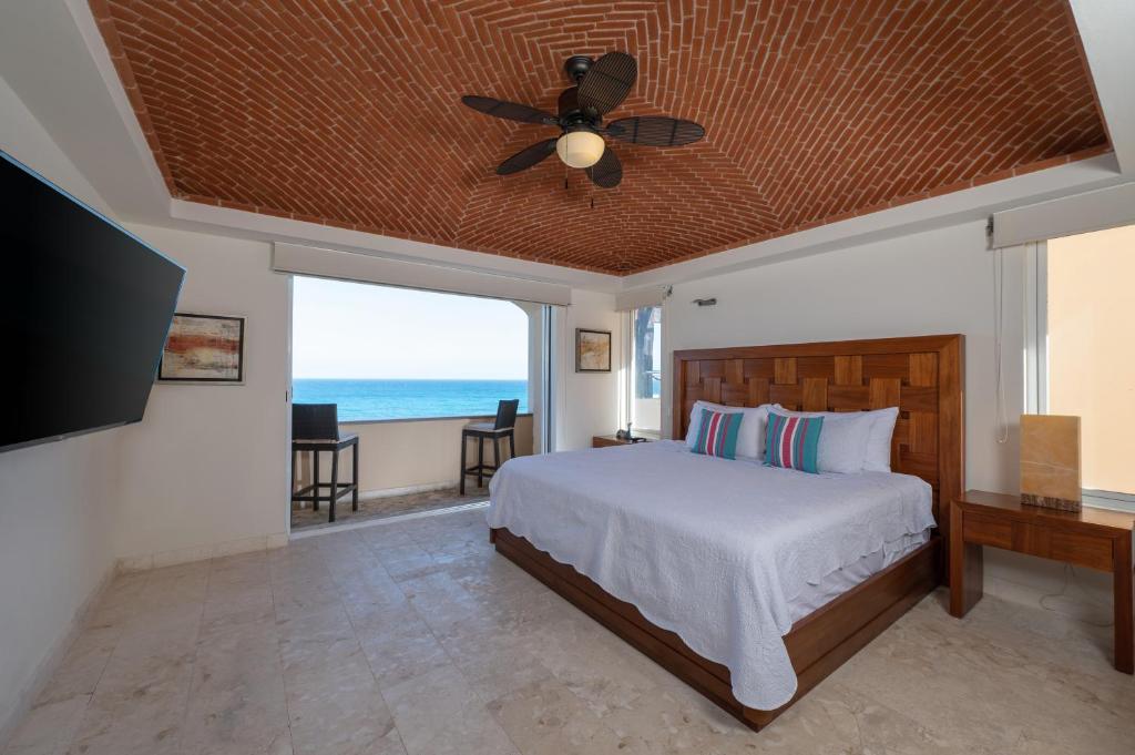 Shama Apartment beach front photo 2