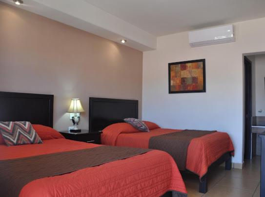 Hotel Los Valles photo 2