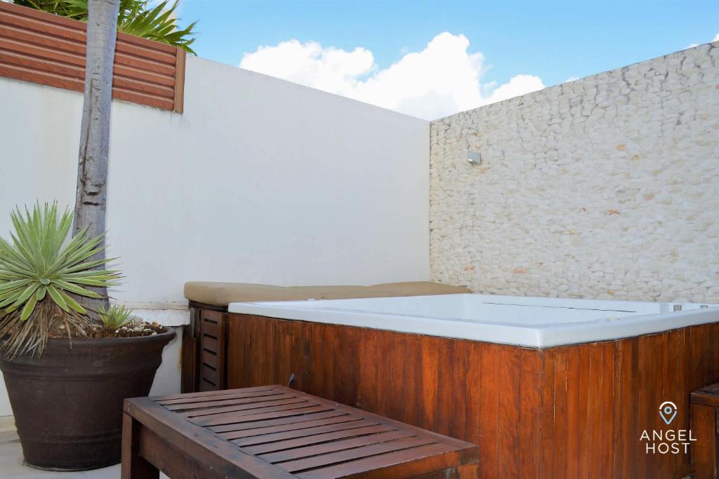 Spacious PH Private Spa Tub BBQ 3 mins to Beach photo 2