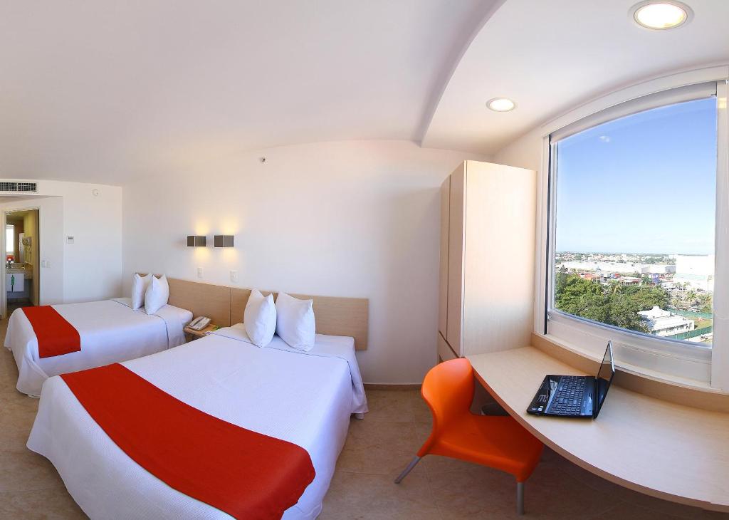 One Ciudad del Carmen Concordia photo 2