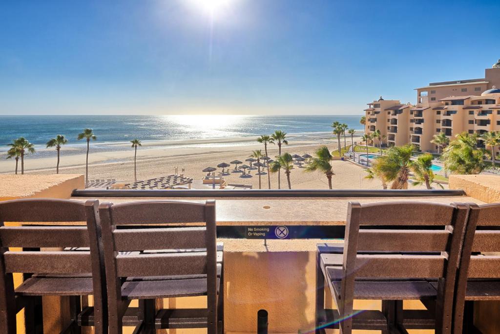 Two-Story 3-Bedroom Beachfront Penthouse at Princesa Resort - BeachBumCondos photo 3