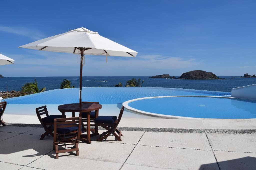 IXTAPA Zihuatanejo Alegria y Familia — photo 1