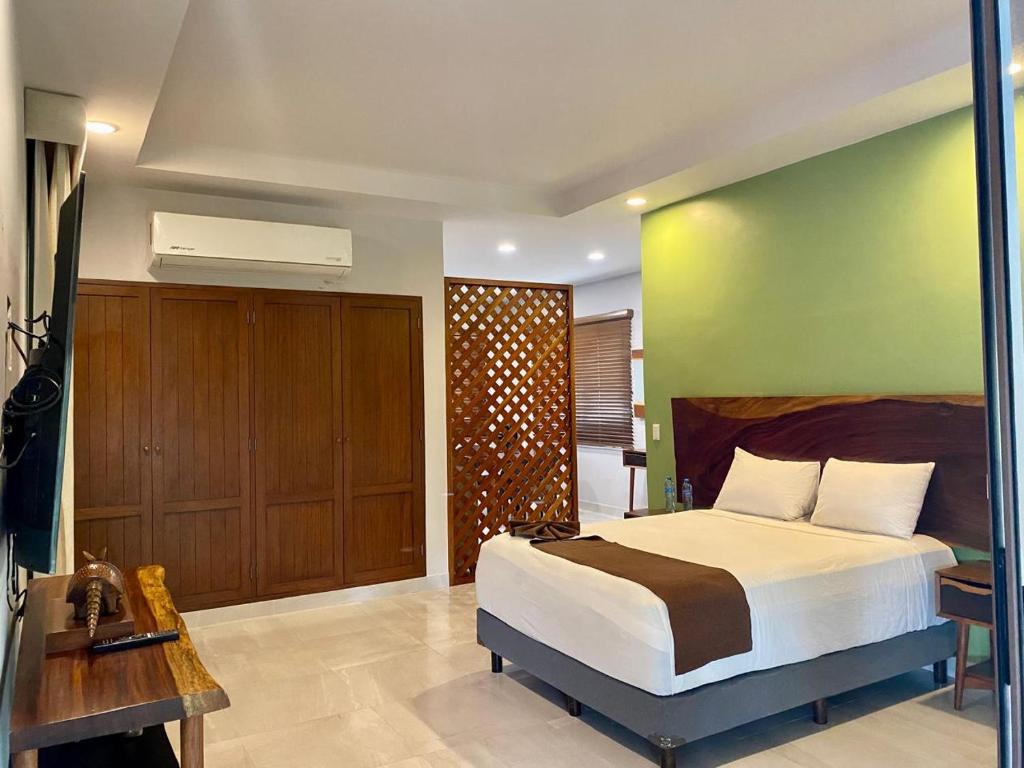 Xuux Peek by Tecnohotel photo 2