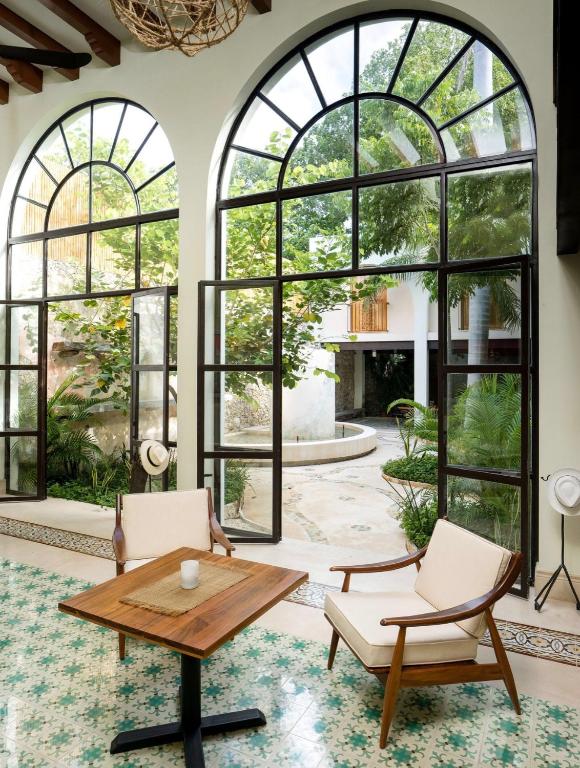 TreeHouse Boutique Hotel — photo 1