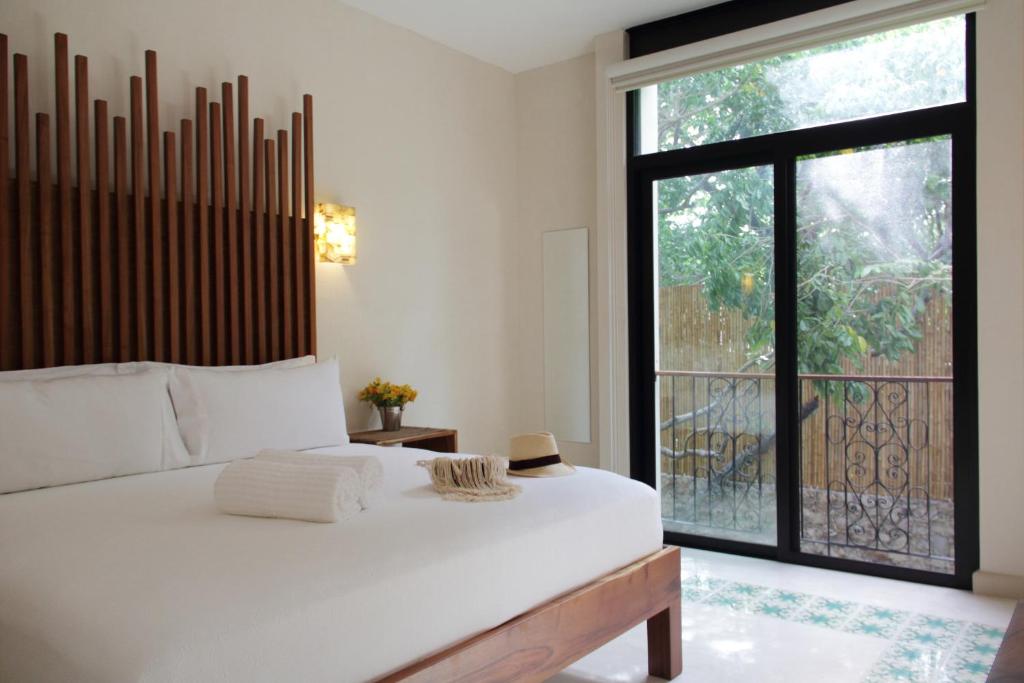 TreeHouse Boutique Hotel photo 2