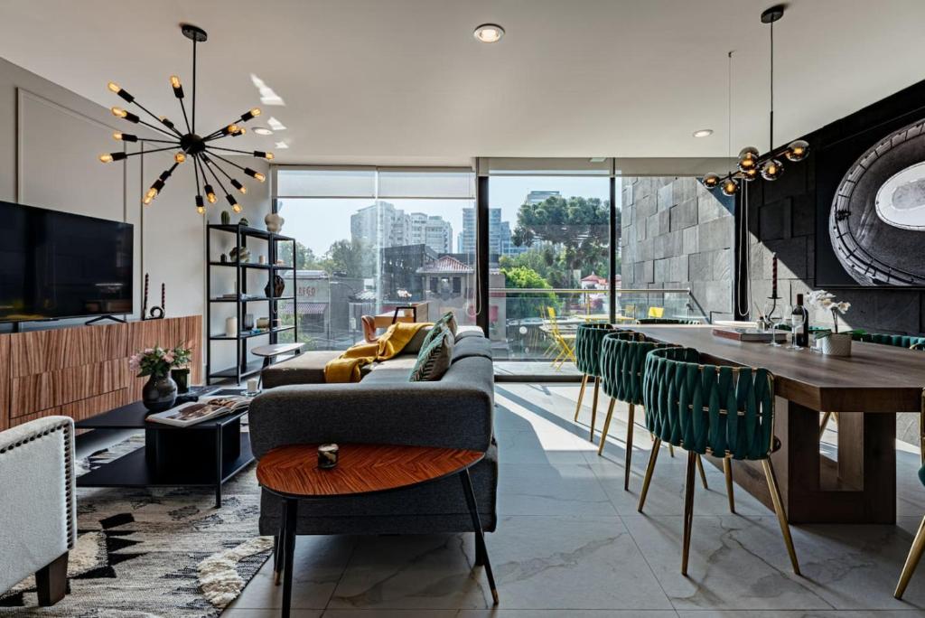 Stylish 2 Apartment Oasis with Private Balconies — photo 1
