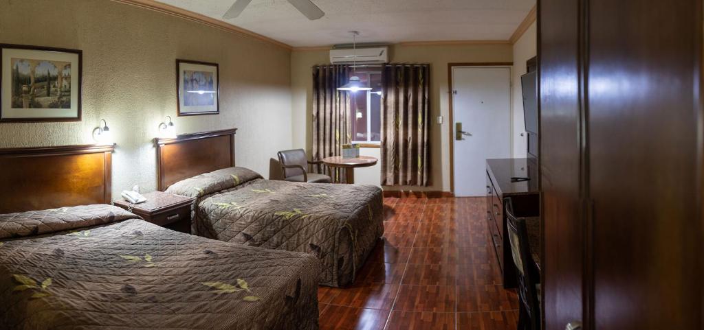 Hotel San Martin photo 2