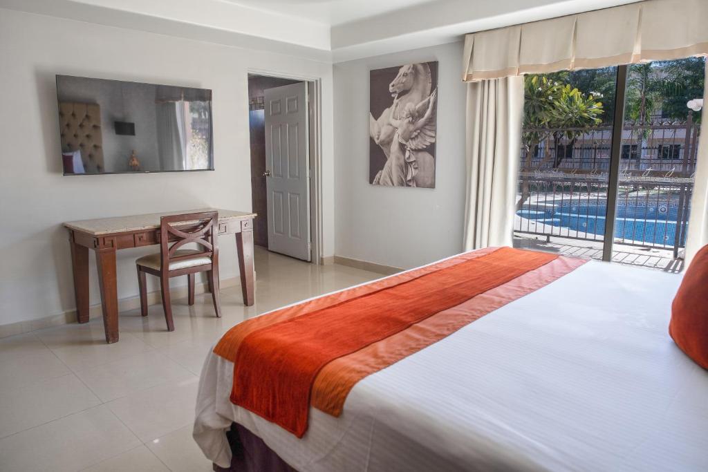 Hotel Santorian photo 2