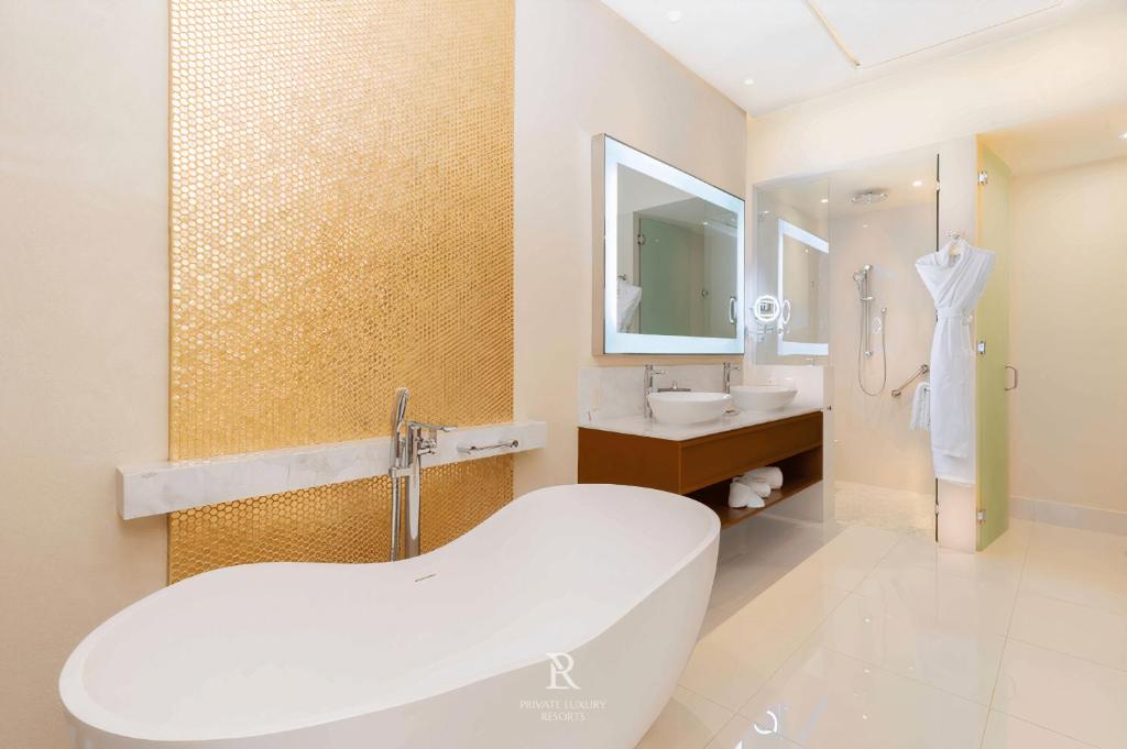 Three Bedroom Suite Ocean View- Villa La Valencia photo 3