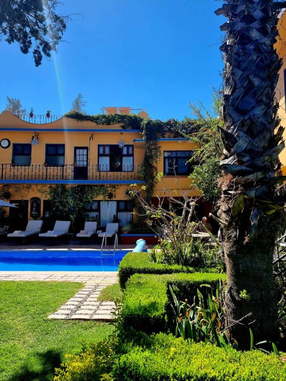 Hacienda de las Flores photo 2