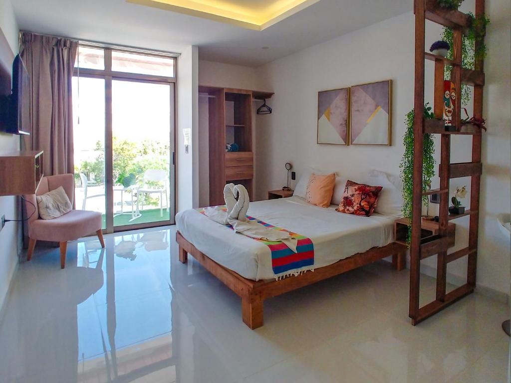 200m to Beach & 5th Ave Cozy & Peaceful Patio Suite AC Fast WiFi Great Value UVA15 photo 2