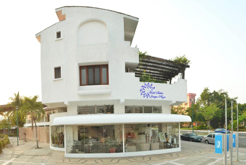 Hotel Suites Ixtapa Plaza — photo 1