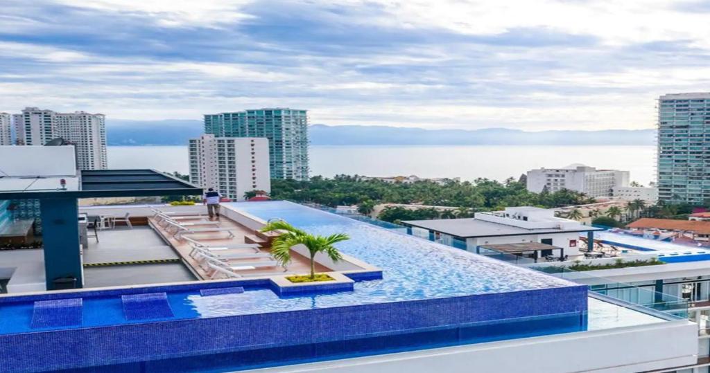 Zoho Skies Amazing View Sleeps 6 — photo 1