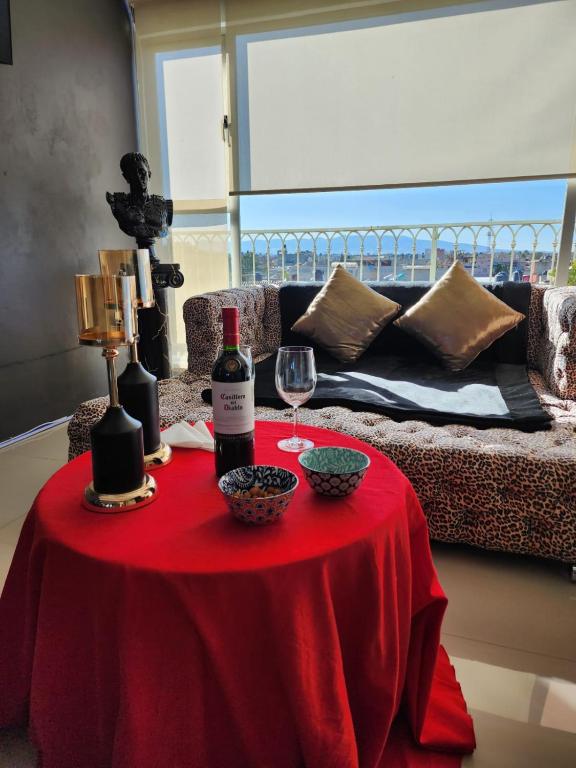 SUITES LIVE Toluca — photo 1