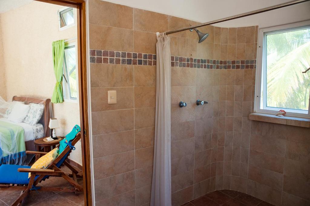 Yum Botic Villa Beach House photo 3