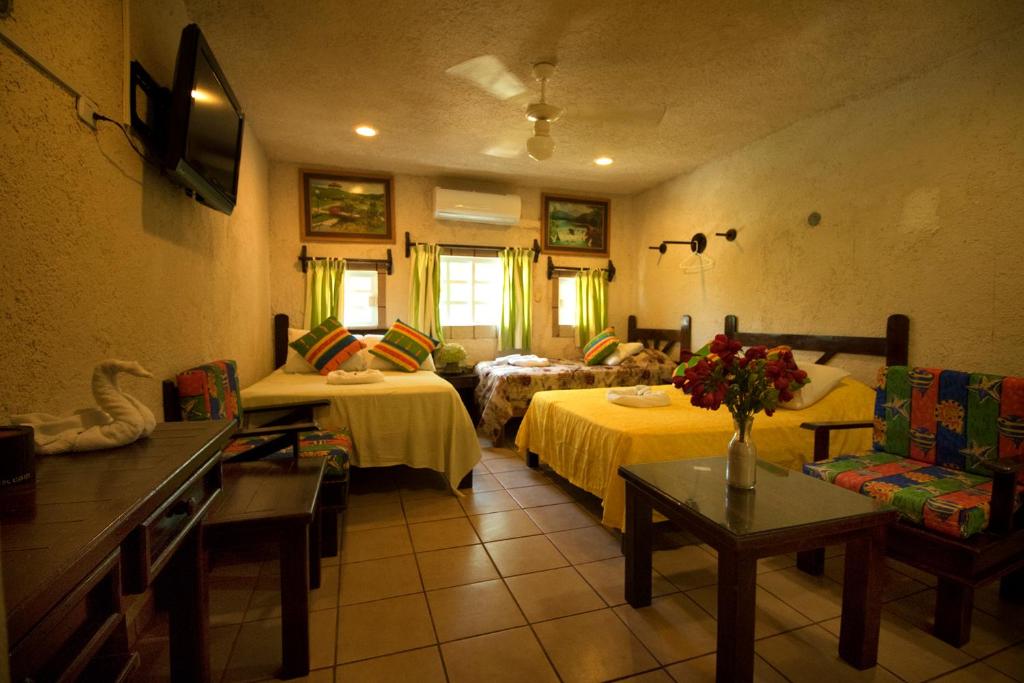Hotel Sol Caribe photo 2